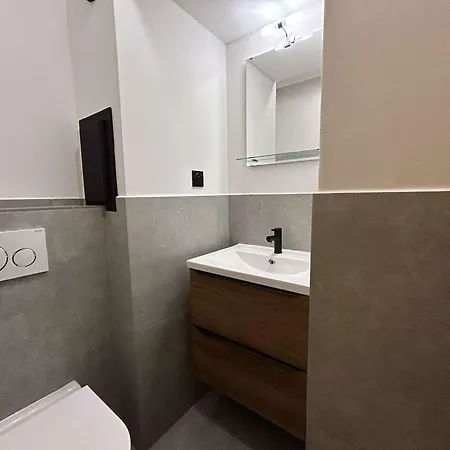 Meribel 4 Pieces, 8 Pers, Proche Pistes, Parking, Wifi - Fr-1-180-620 Apartment *