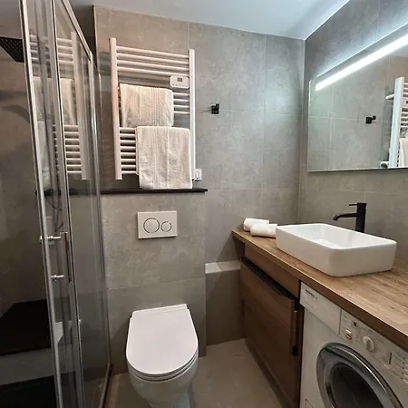Meribel 4 Pieces, 8 Pers, Proche Pistes, Parking, Wifi - Fr-1-180-620