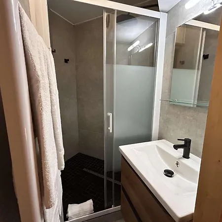 Meribel 4 Pieces, 8 Pers, Proche Pistes, Parking, Wifi - Fr-1-180-620 Apartment